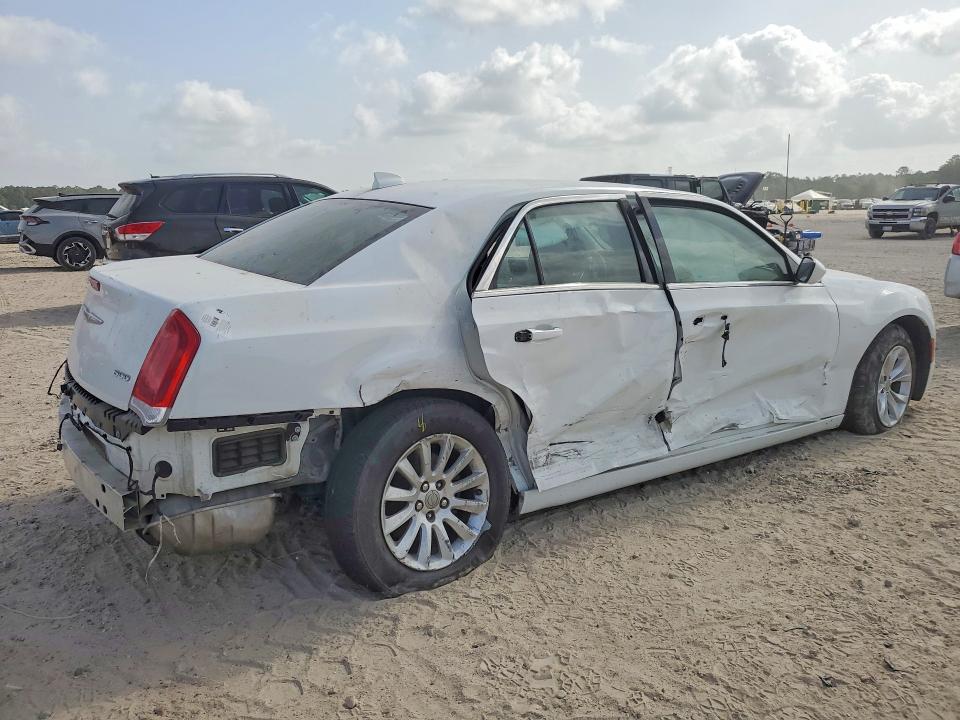 85458265 :رقم المزاد ، 2C3CCAAG8NH209953 vin ، 2022 Chrysler 200 Convertible مزاد بيع