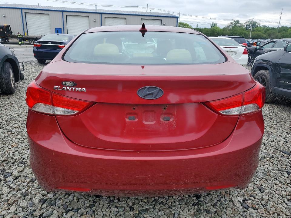 58236416 :رقم المزاد ، 5NPDH4AE0DH428462 vin ، 2013 Hyundai Elantra مزاد بيع
