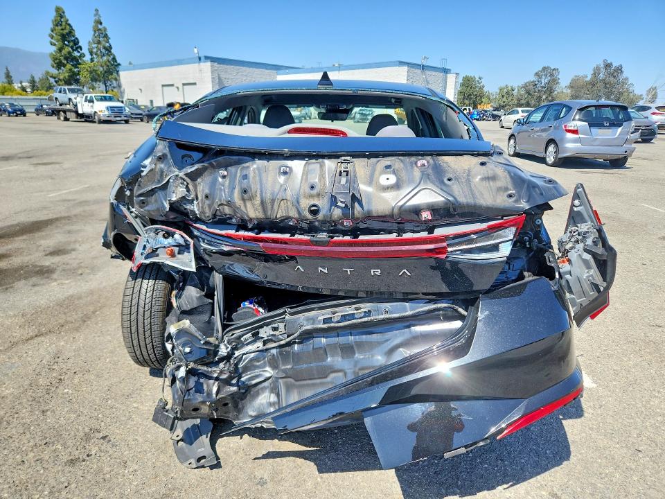 2021 Hyundai Elantra მანქანა იყიდება აუქციონზე, vin: 5NPLS4AG3MH029673, აუქციონის ნომერი: 55844526