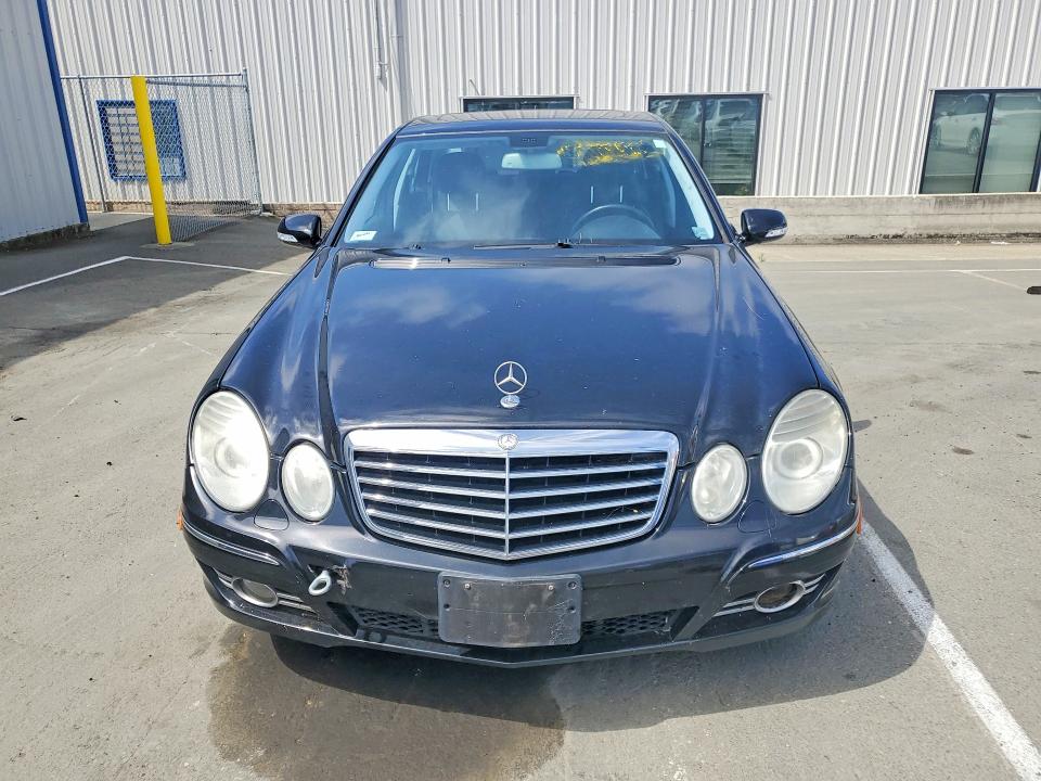55994426 :رقم المزاد ، WDBUF56X78B326653 vin ، 2008 Mercedes-benz E مزاد بيع