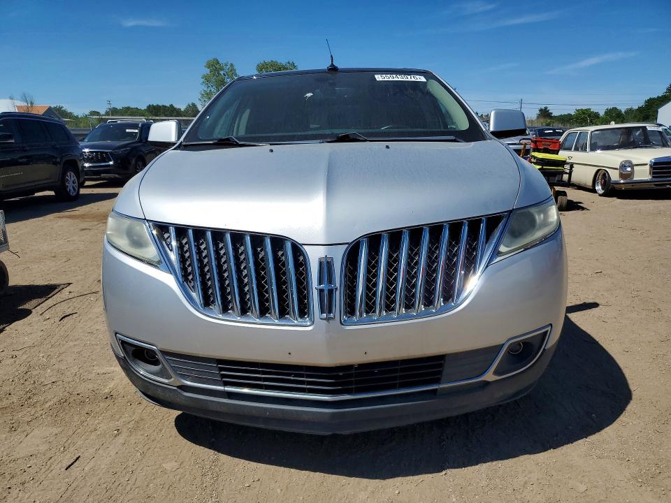 2011 Lincoln Mkx მანქანა იყიდება აუქციონზე, vin: 2LMDJ8JKXBBJ12870, აუქციონის ნომერი: 55943976