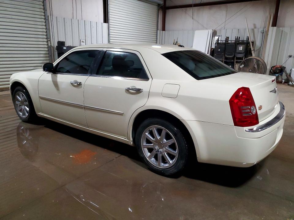 Продажа на аукционе авто 2010 Chrysler 300, vin: 2C3CA3CV5AH211120, номер лота: 58540146