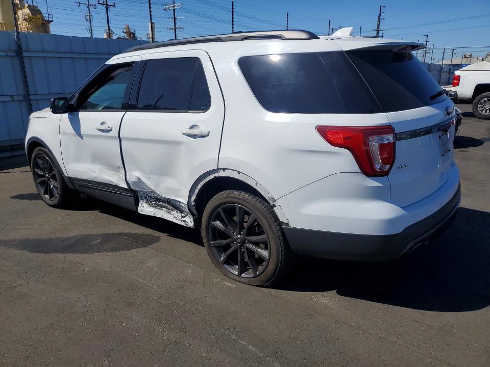 56889656 :رقم المزاد ، 1FM5K7D89HGC47797 vin ، 2017 Ford Explorer مزاد بيع