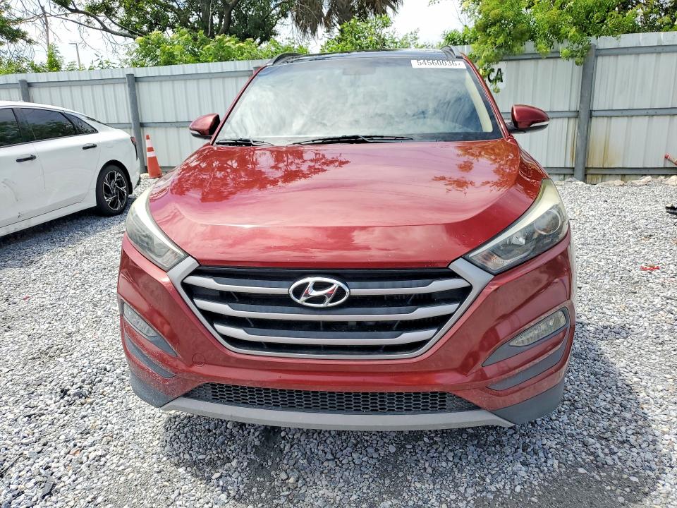54560036 :رقم المزاد ، KM8J33A23JU819524 vin ، 2018 Hyundai Tucson مزاد بيع