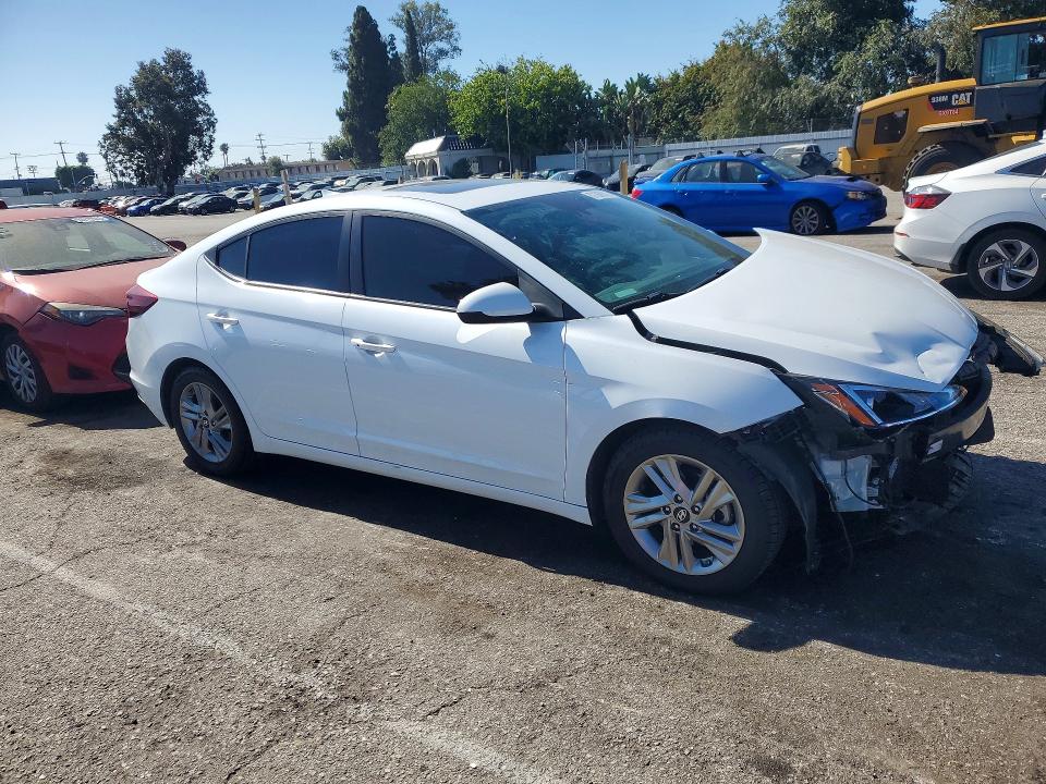 57366216 :رقم المزاد ، 5NPD84LF0KH423703 vin ، 2019 Hyundai Elantra مزاد بيع