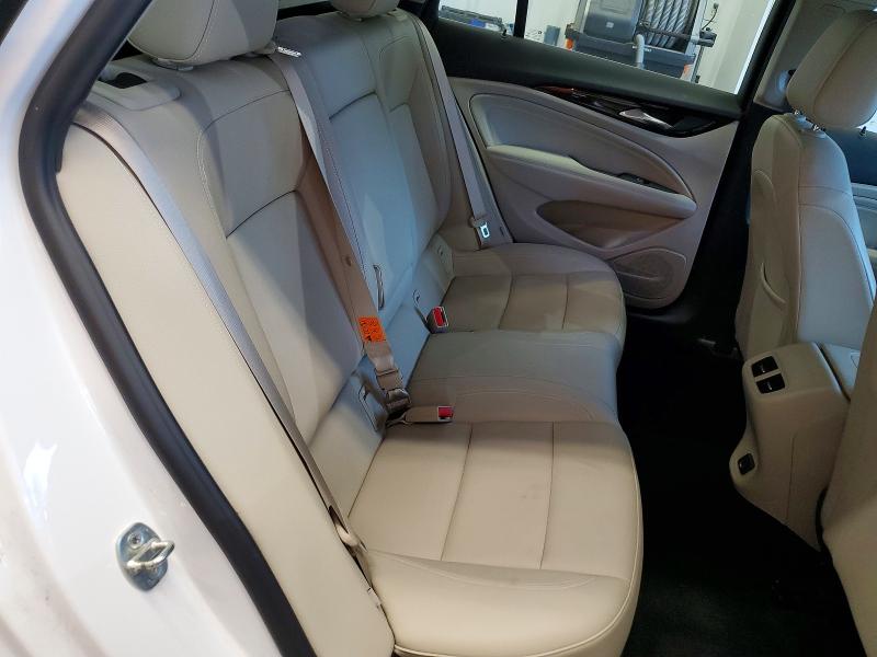 55513296 :رقم المزاد ، W04GV8SXXK1023754 vin ، 2019 Buick Regal Tourx مزاد بيع