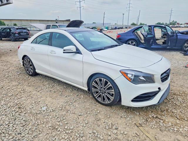 57516676 :رقم المزاد ، WDDSJ4EB2KN752236 vin ، 2019 Mercedes-benz Cla مزاد بيع