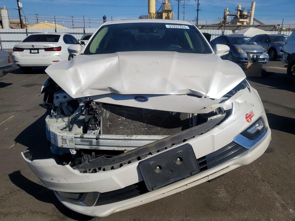 57257226 :رقم المزاد ، 3FA6P0SU9JR110316 vin ، 2018 Ford Fusion مزاد بيع