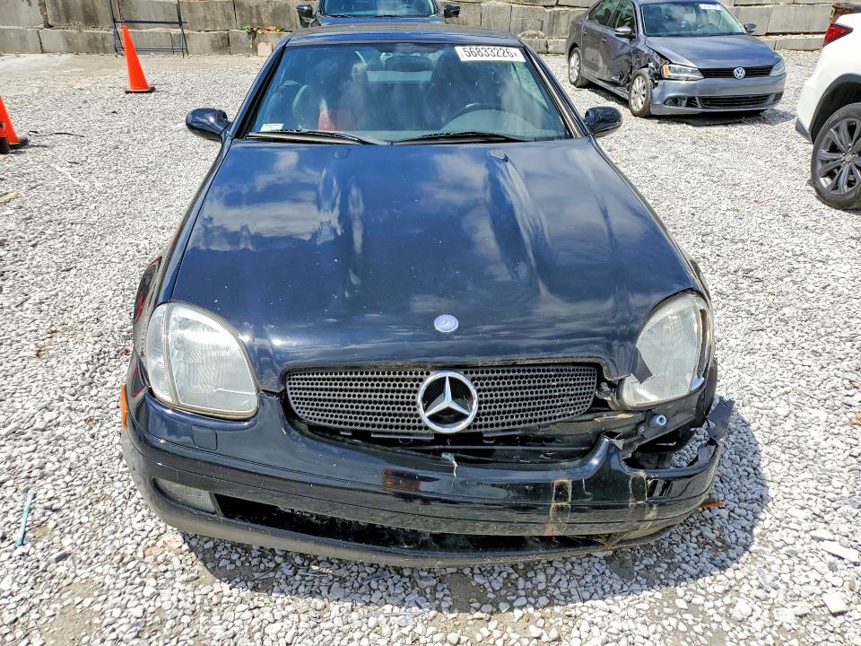 56833226 :رقم المزاد ، WDBKK47F3WF063229 vin ، 1998 Mercedes-benz Slk مزاد بيع