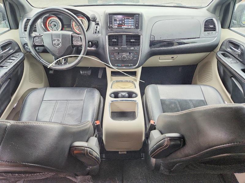 57670576 :رقم المزاد ، 2C4RDGCG2HR611937 vin ، 2017 Dodge Grand Caravan مزاد بيع