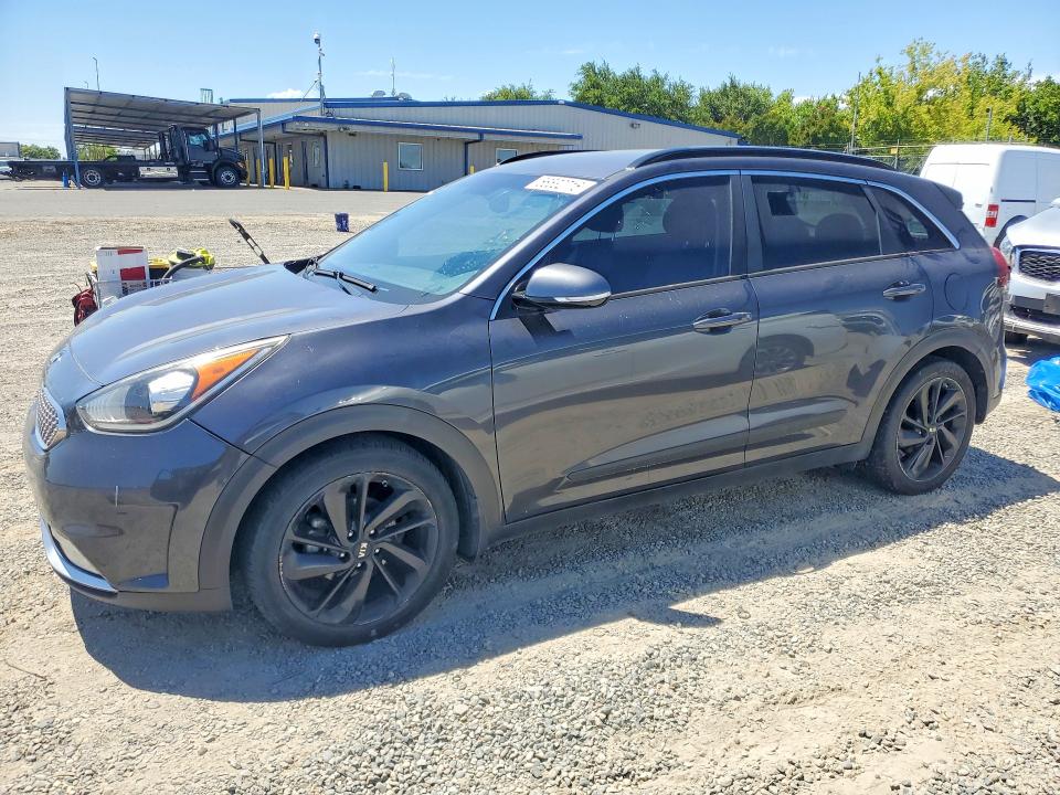 56532716 :رقم المزاد ، KNDCC3LC6J5149562 vin ، 2018 Kia Niro مزاد بيع