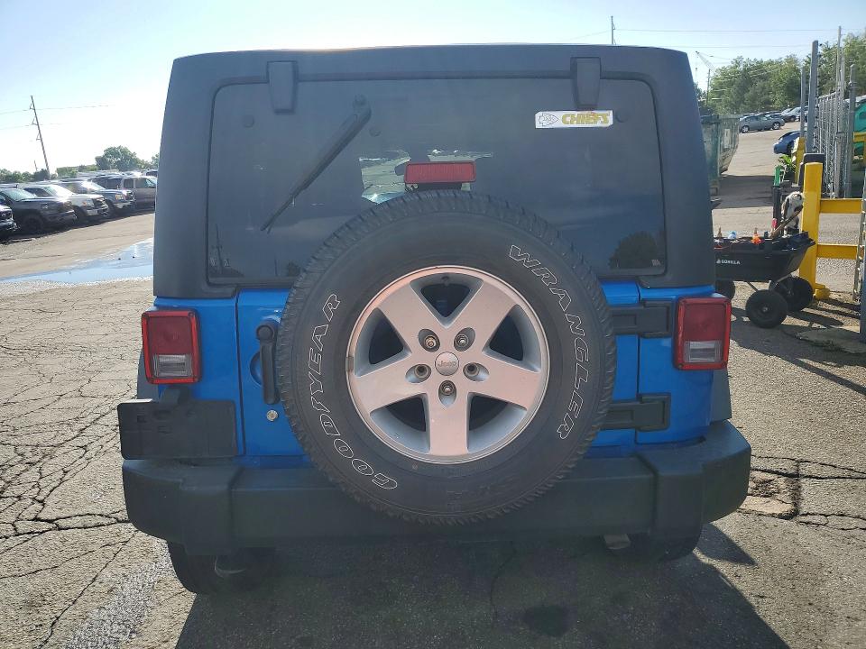 56736656 :رقم المزاد ، 1C4BJWDGXFL732093 vin ، 2015 Jeep Wrangler Unlimited مزاد بيع