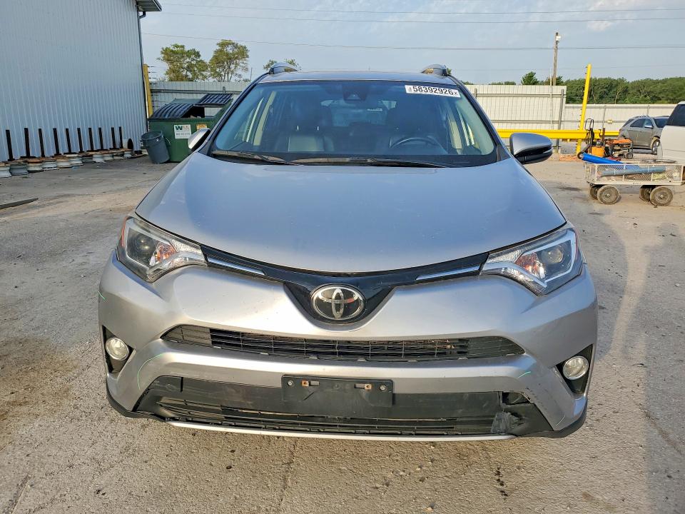 58392926 :رقم المزاد ، JTMRFREV4JJ204844 vin ، 2018 Toyota Rav4 مزاد بيع