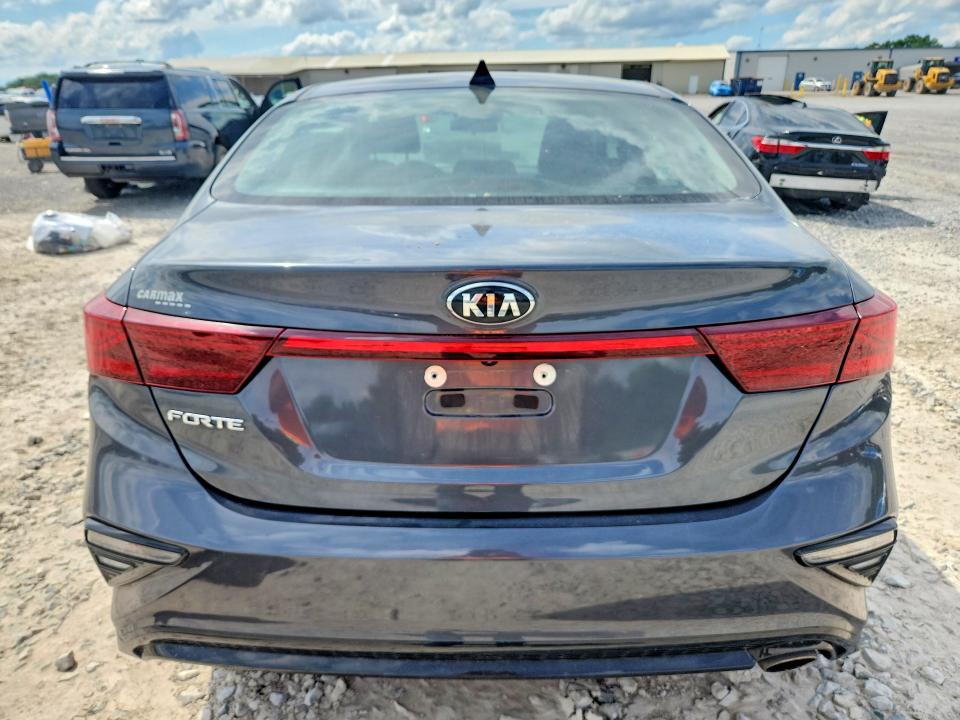 57623796 :رقم المزاد ، 3KPF24AD7ME412801 vin ، 2021 Kia Forte مزاد بيع