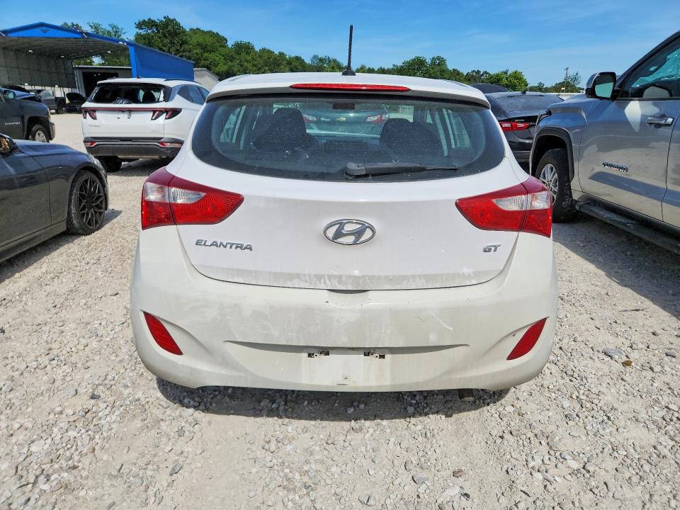 55784706 :رقم المزاد ، KMHD35LH0HU377127 vin ، 2017 Hyundai Elantra 4d مزاد بيع