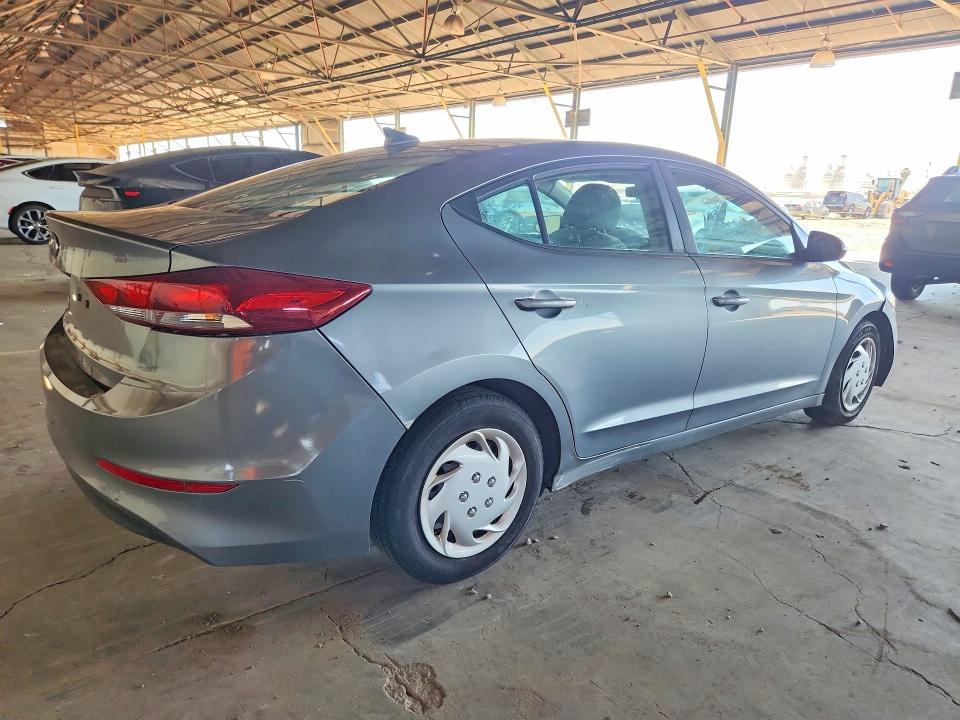 57730016 :رقم المزاد ، KMHD74LF2HU085959 vin ، 2017 Hyundai Elantra مزاد بيع