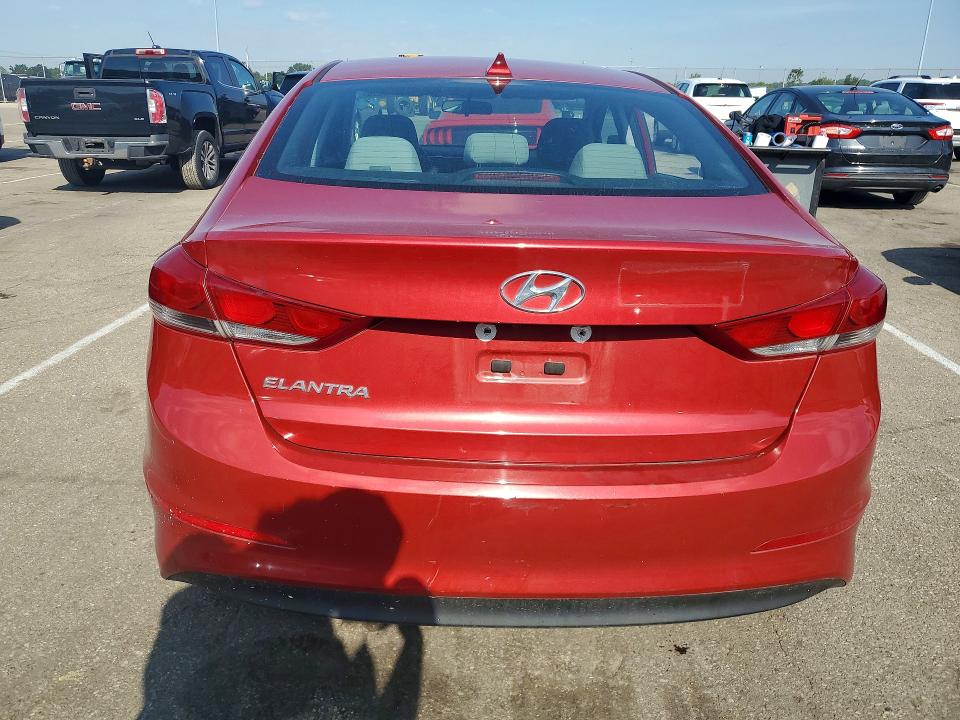 55975156 :رقم المزاد ، 5NPD84LF0JH253650 vin ، 2018 Hyundai Elantra مزاد بيع