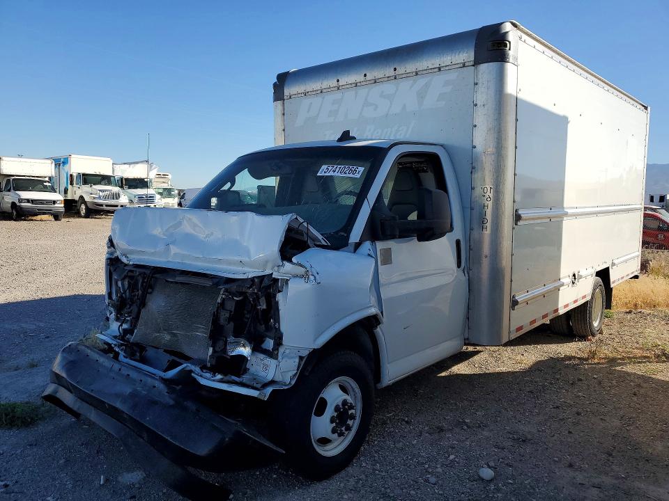 57410266 :رقم المزاد ، 7GZ37TC70NN009538 vin ، 2022 Gmc Savana مزاد بيع