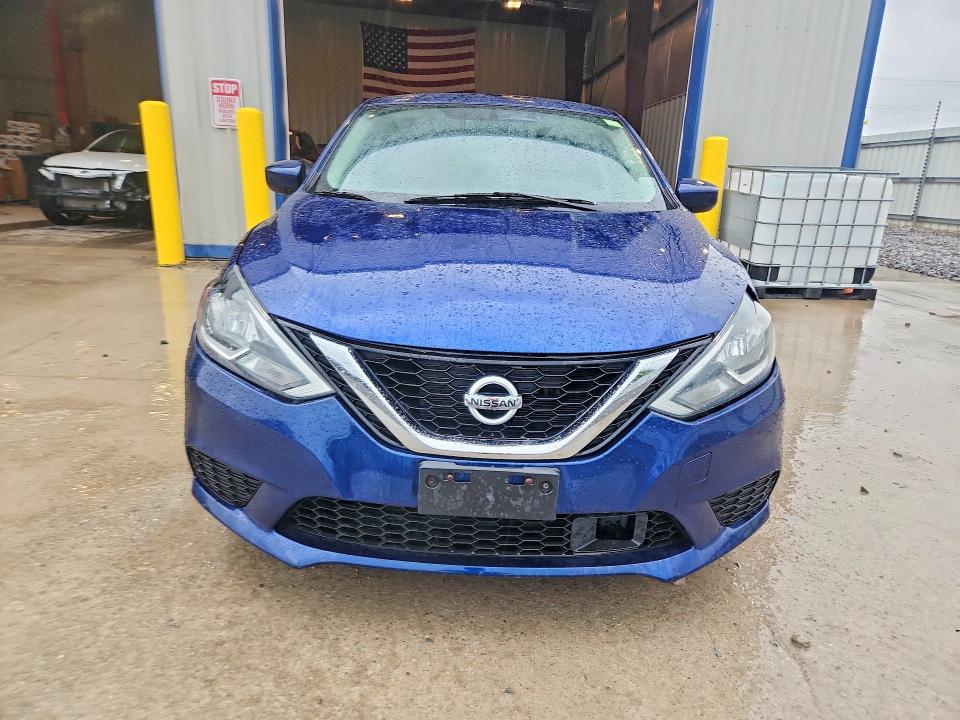 2018 Nissan Sentra მანქანა იყიდება აუქციონზე, vin: 3N1AB7AP2JY320496, აუქციონის ნომერი: 57265496