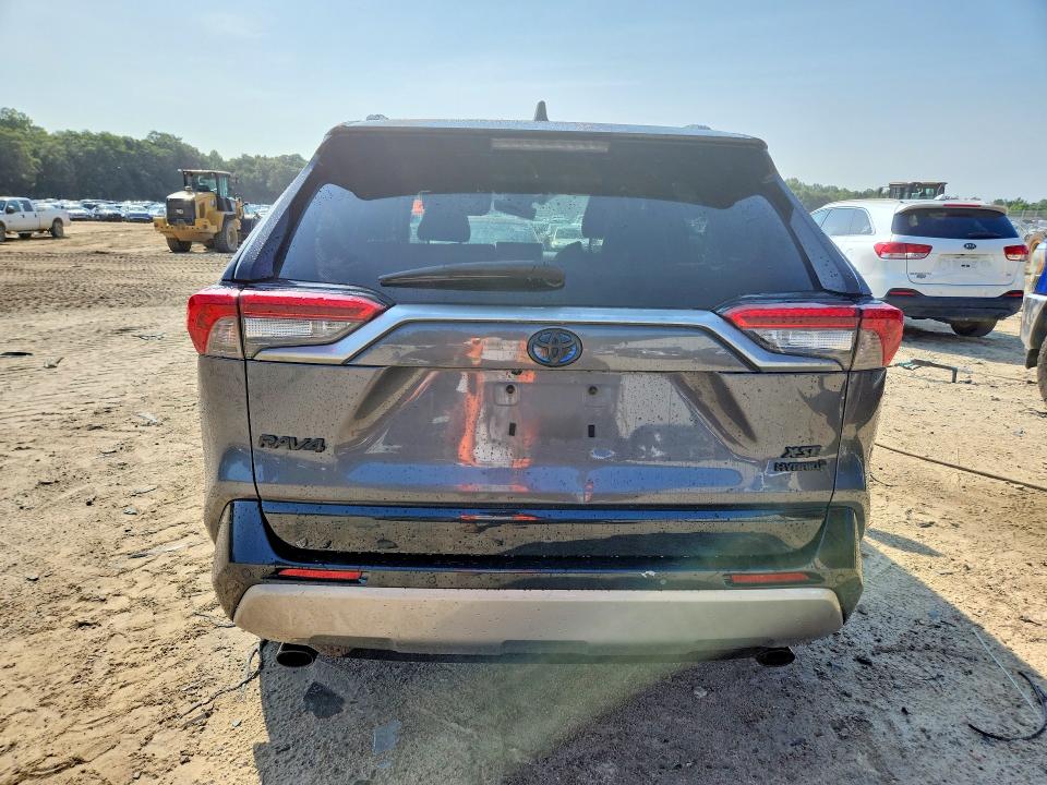 58918116 :رقم المزاد ، 4T3E6RFV0NU076820 vin ، 2022 Toyota Rav4 مزاد بيع