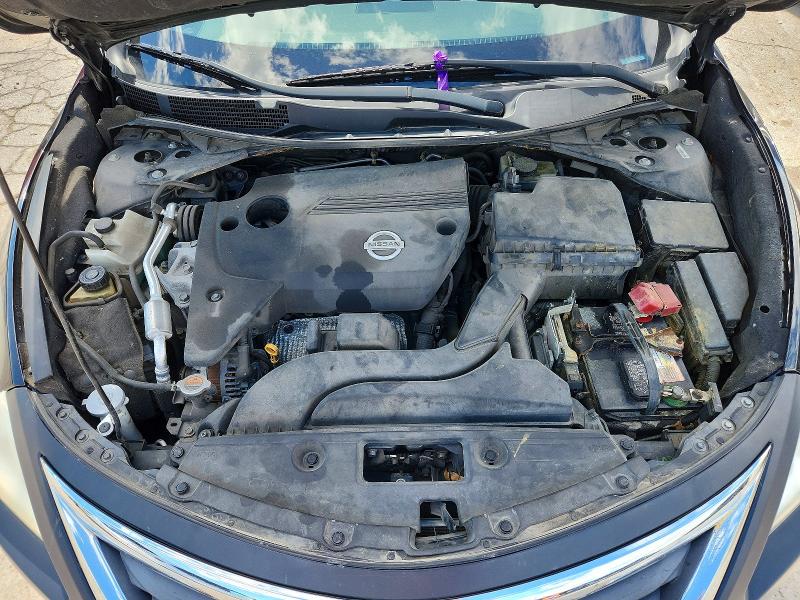 2015 Nissan Altima მანქანა იყიდება აუქციონზე, vin: 1N4AL3AP2FN893993, აუქციონის ნომერი: 57894306