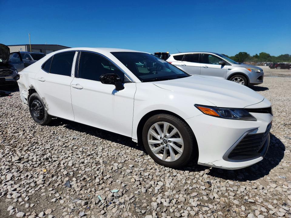 2021 Toyota Camry მანქანა იყიდება აუქციონზე, vin: 4T1C11AK9MU578639, აუქციონის ნომერი: 57406106