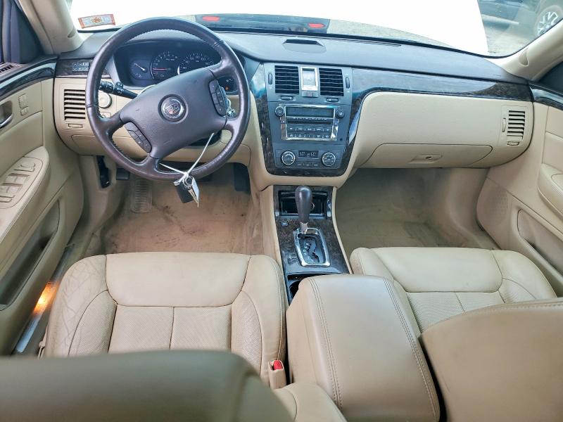 58266526 :رقم المزاد ، 1G6KD57Y68U114811 vin ، 2008 Cadillac Dts مزاد بيع