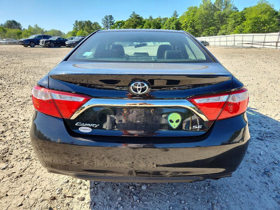 56648786 :رقم المزاد ، 4T1BF1FK3FU958522 vin ، 2015 Toyota Camry مزاد بيع