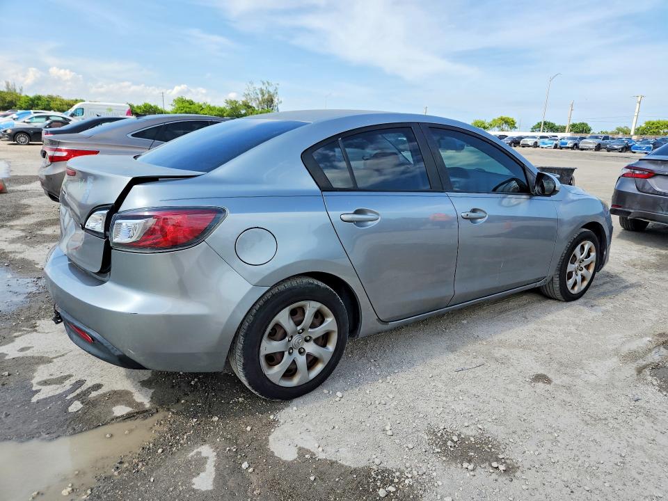 59342786 :رقم المزاد ، JM1BL1UF7B1497159 vin ، 2011 Mazda 3 مزاد بيع
