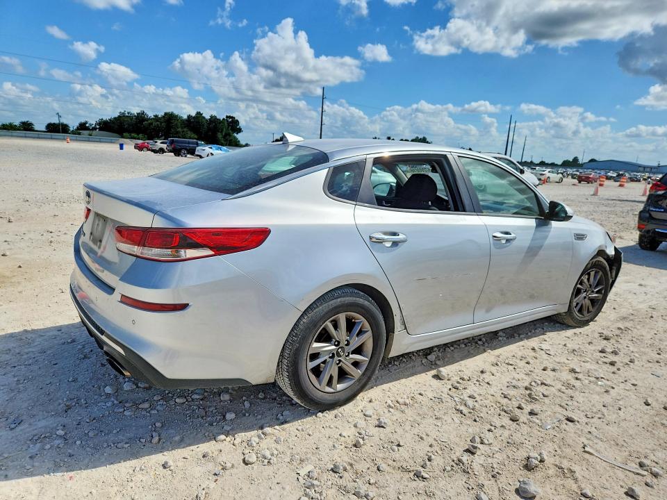 2019 Kia Optima მანქანა იყიდება აუქციონზე, vin: 5XXGT4L35KG282091, აუქციონის ნომერი: 57200016