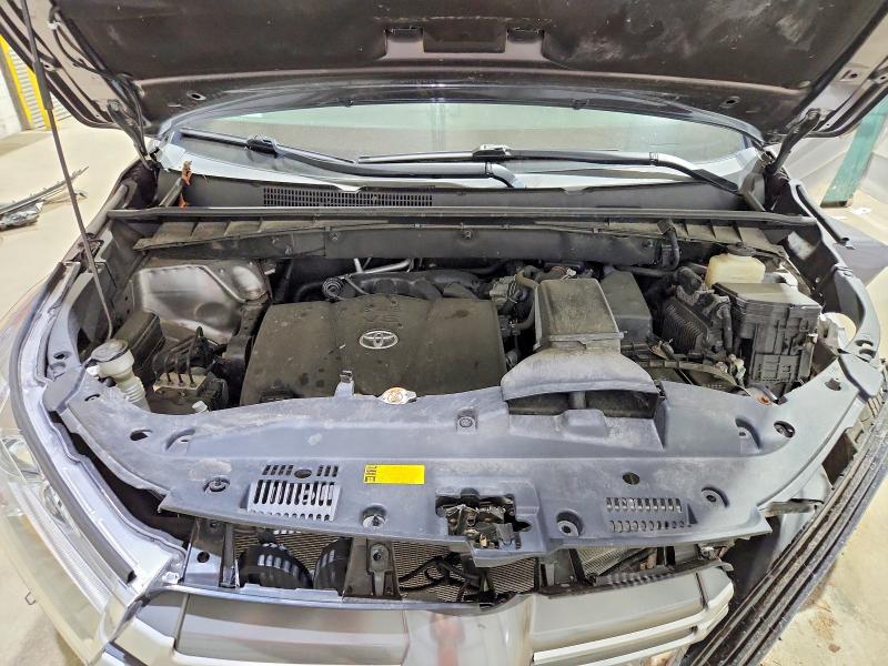 Продаж на аукціоні авто 2018 Toyota Highlander, vin: 5TDJZRFH8JS562206, номер лоту: 56228676