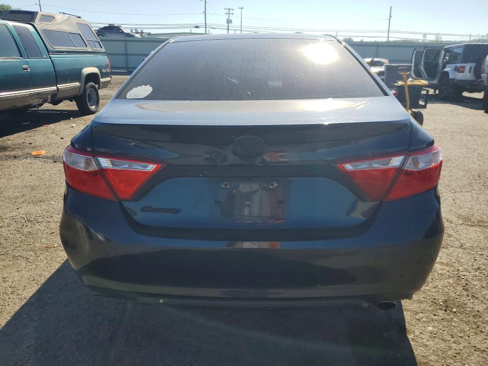 56163446 :رقم المزاد ، 4T1BF1FK7GU234592 vin ، 2016 Toyota Camry مزاد بيع