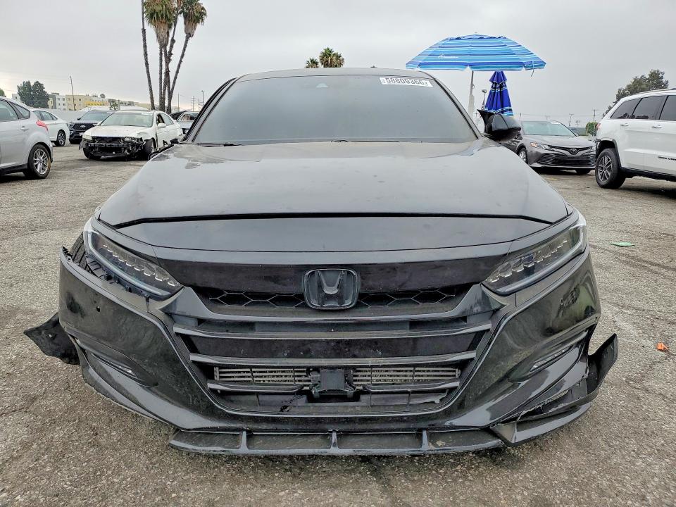 58809366 :رقم المزاد ، 1HGCV2F95JA000928 vin ، 2018 Honda Accord مزاد بيع