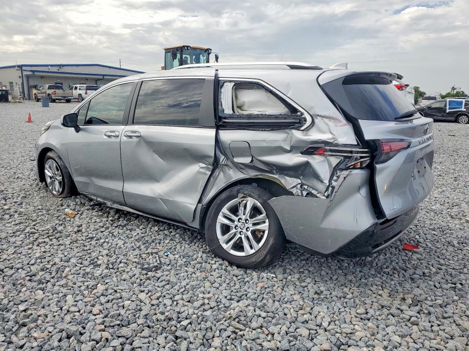 Auction sale of the 2023 Toyota Sienna, vin: 5TDZSKFCXPS107109, lot number: 55515956