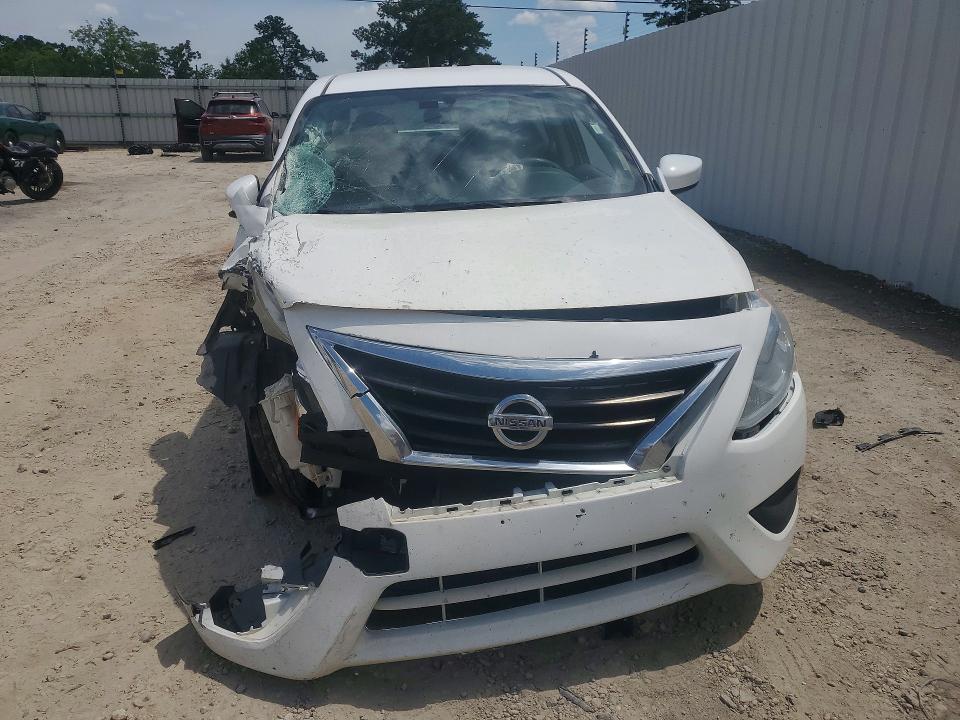 56872166 :رقم المزاد ، 3N1CN7AP5HK412988 vin ، 2017 Nissan Versa مزاد بيع