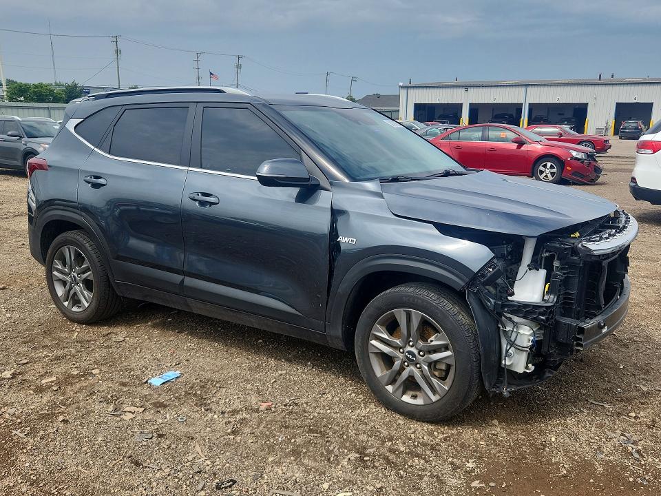 56360026 :رقم المزاد ، KNDEUCAAXP7459444 vin ، 2023 Kia Seltos مزاد بيع