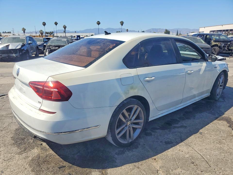 56550476 :رقم المزاد ، 1VWAA7A37JC022531 vin ، 2018 Volkswagen Passat مزاد بيع