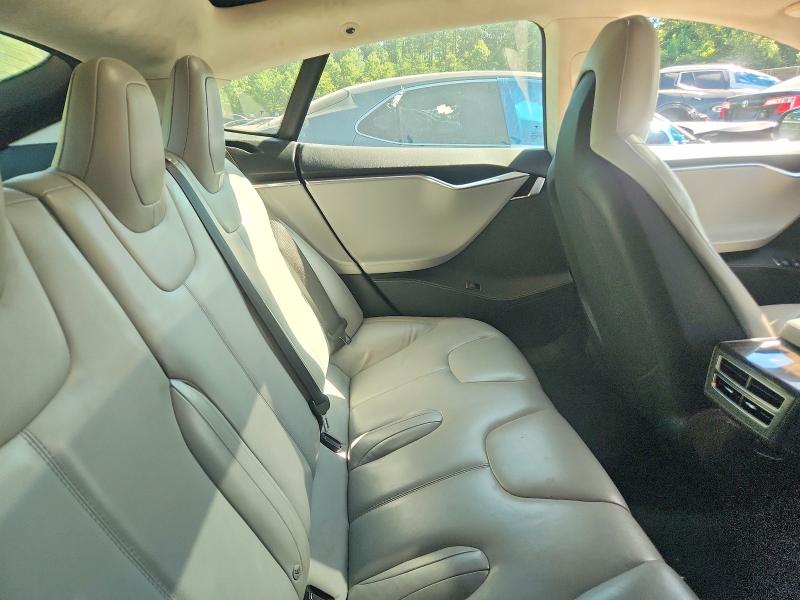 Продажа на аукционе авто 2015 Tesla Model S, vin: 5YJSA1H26FF096728, номер лота: 55840656