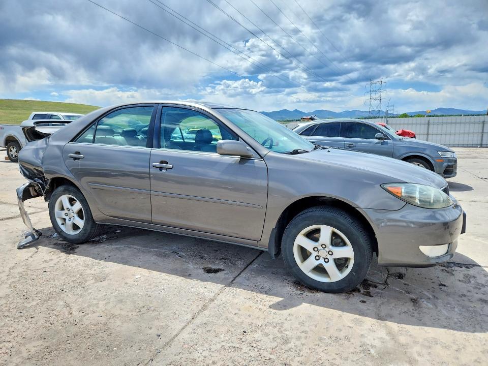 Aukcja sprzedaży 2005 Toyota Camry, vin: 4T1BE32K15U942371, numer aukcji: 55735136