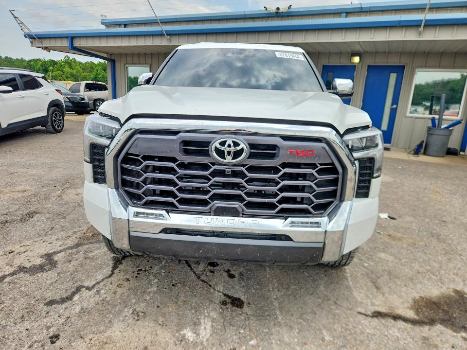 2026 Toyota Tundra მანქანა იყიდება აუქციონზე, vin: 5TFMA5DB0TX411935, აუქციონის ნომერი: 57015666