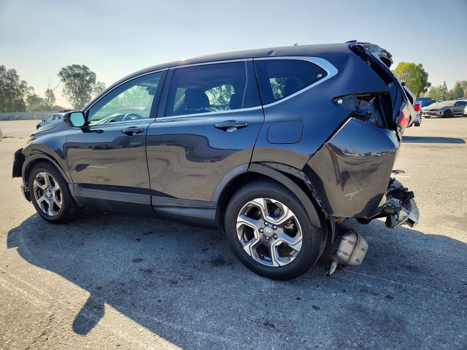 57868886 :رقم المزاد ، 7FARW1H55JE015175 vin ، 2018 Honda Cr-v مزاد بيع