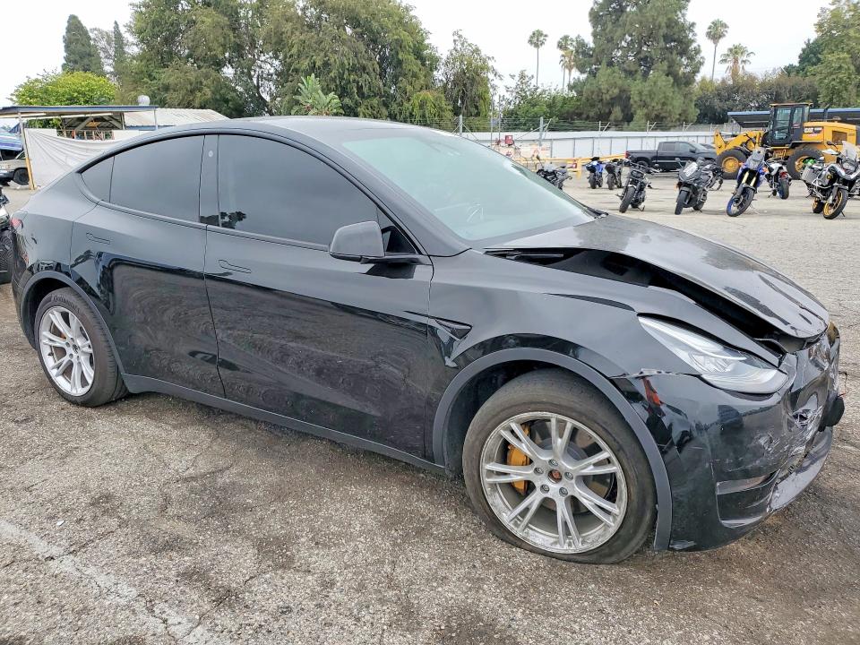 Продажа на аукционе авто 2023 Tesla Model Y, vin: 7SAYGDEE1PA096422, номер лота: 57403346