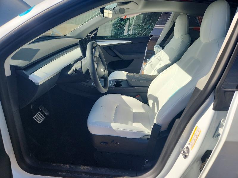 55586946 :رقم المزاد ، 7SAYGAEE1PF643559 vin ، 2023 Tesla Model Y مزاد بيع