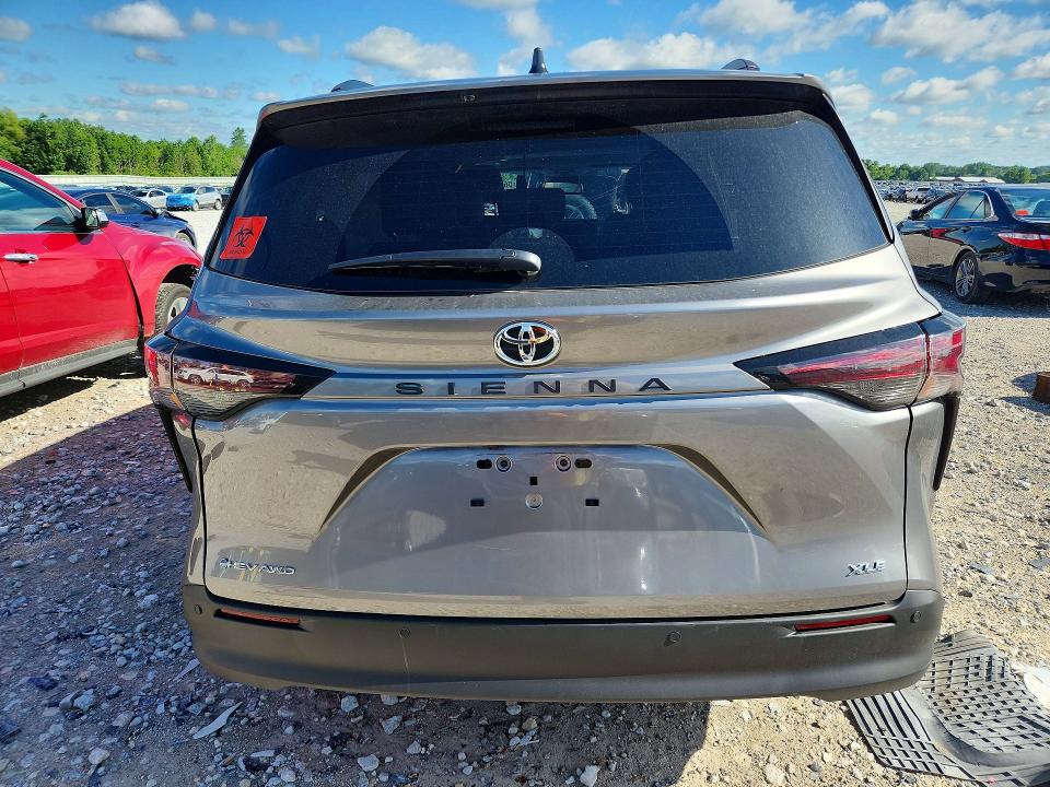 56975226 :رقم المزاد ، 5TDYSKFC1TS254859 vin ، 2026 Toyota Sienna مزاد بيع