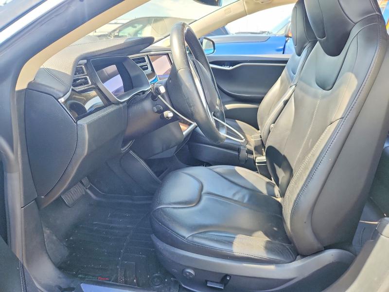 2015 Tesla Model S მანქანა იყიდება აუქციონზე, vin: 5YJSA1H18FF080201, აუქციონის ნომერი: 56804136