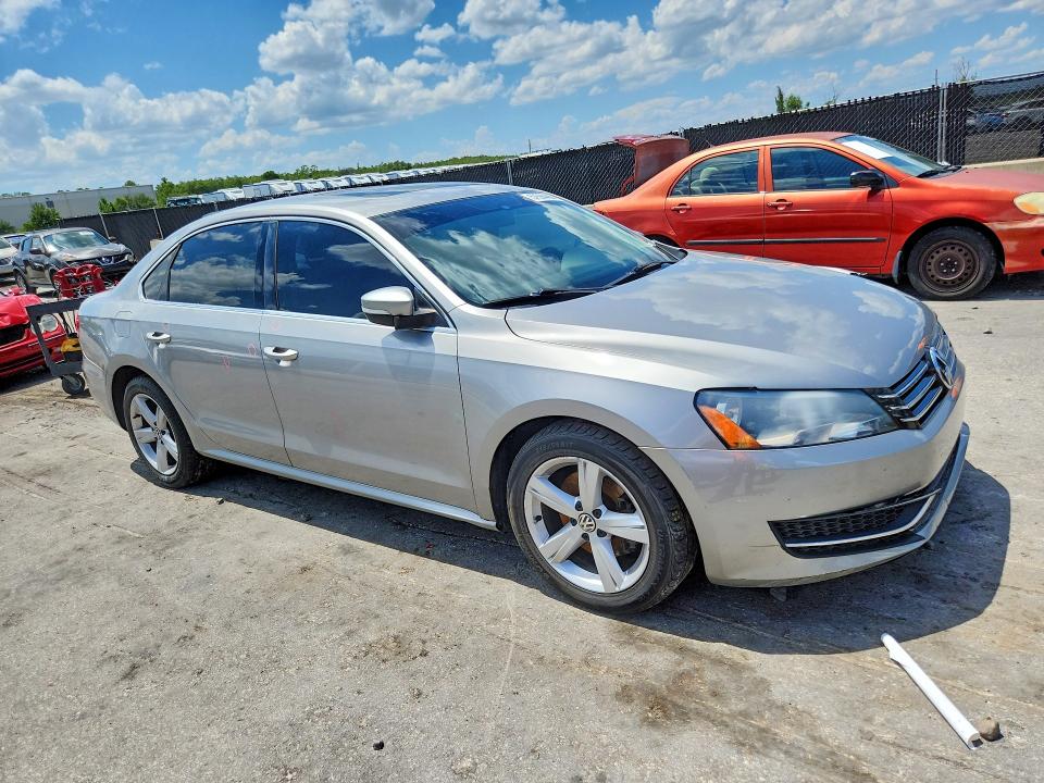 2013 Volkswagen Passat მანქანა იყიდება აუქციონზე, vin: 1VWBP7A30DC047214, აუქციონის ნომერი: 57594486
