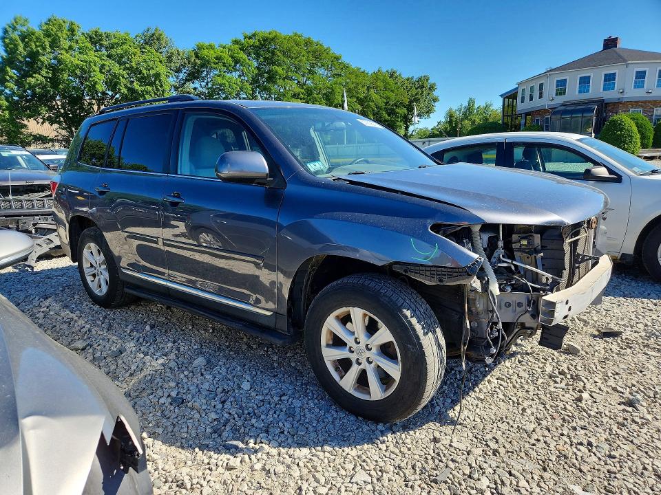 57209576 :رقم المزاد ، 5TDBK3EH8DS197361 vin ، 2013 Toyota Highlander مزاد بيع