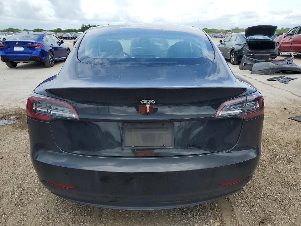 2022 Tesla Model 3 მანქანა იყიდება აუქციონზე, vin: 5YJ3E1EA7NF370277, აუქციონის ნომერი: 56848136