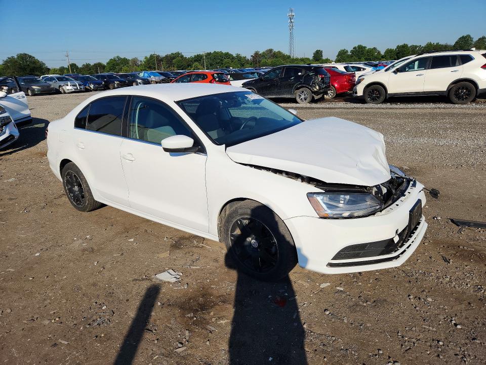 57811136 :رقم المزاد ، 3VW2B7AJ4HM306952 vin ، 2017 Volkswagen Jetta مزاد بيع