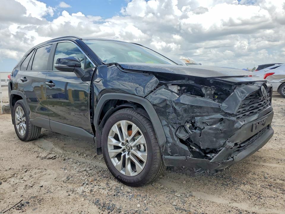 56249046 :رقم المزاد ، 2T3A1RFV4SC563318 vin ، 2025 Toyota Rav4 مزاد بيع